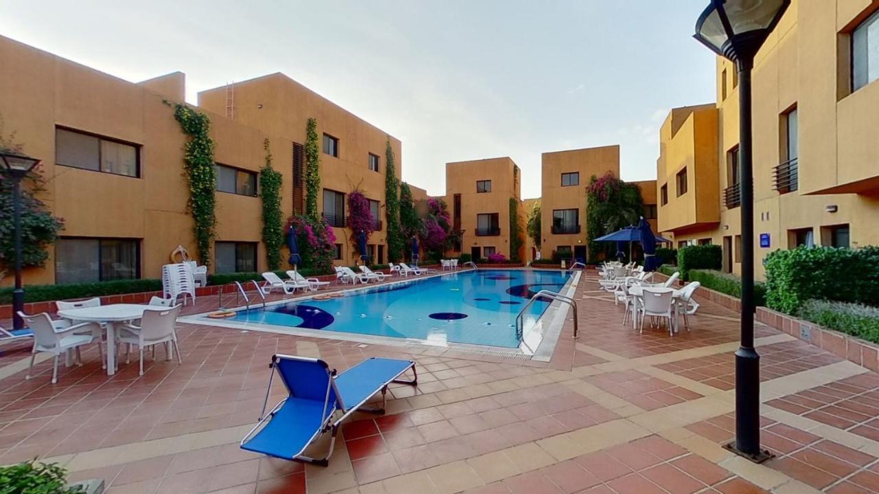 Resort Seven Million Company- 7m *